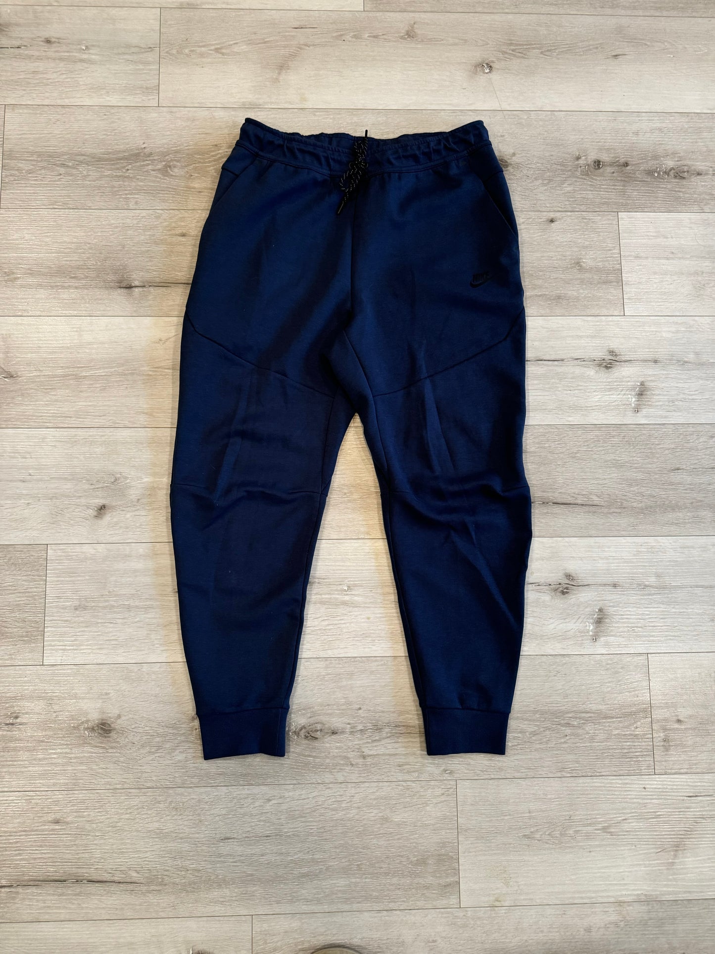 Navy Nike Techfleece Sweatpant- size L