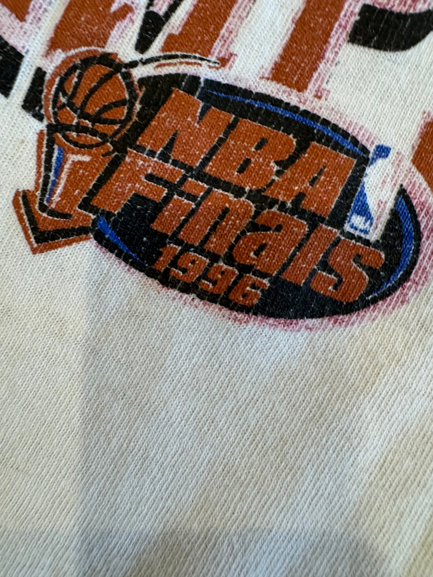 1996 Seattle Sonics basketball tee