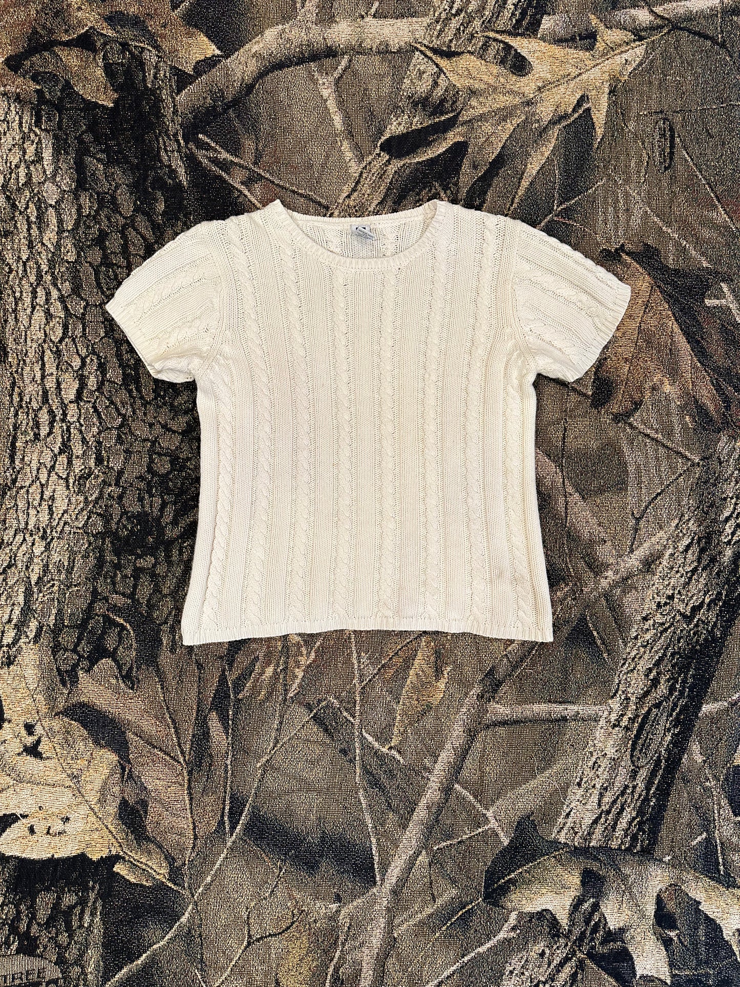 Cropped knitted shirt by gap