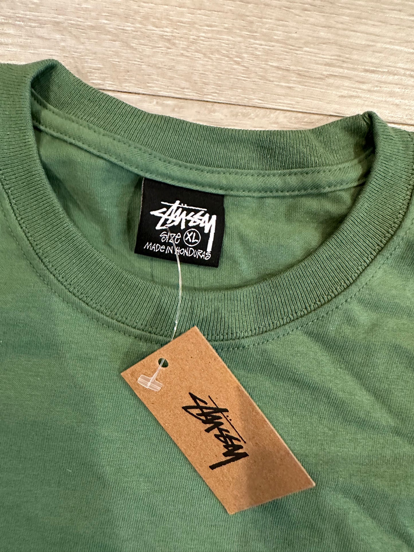 (XL) STUSSY SHIRT 24.5x31