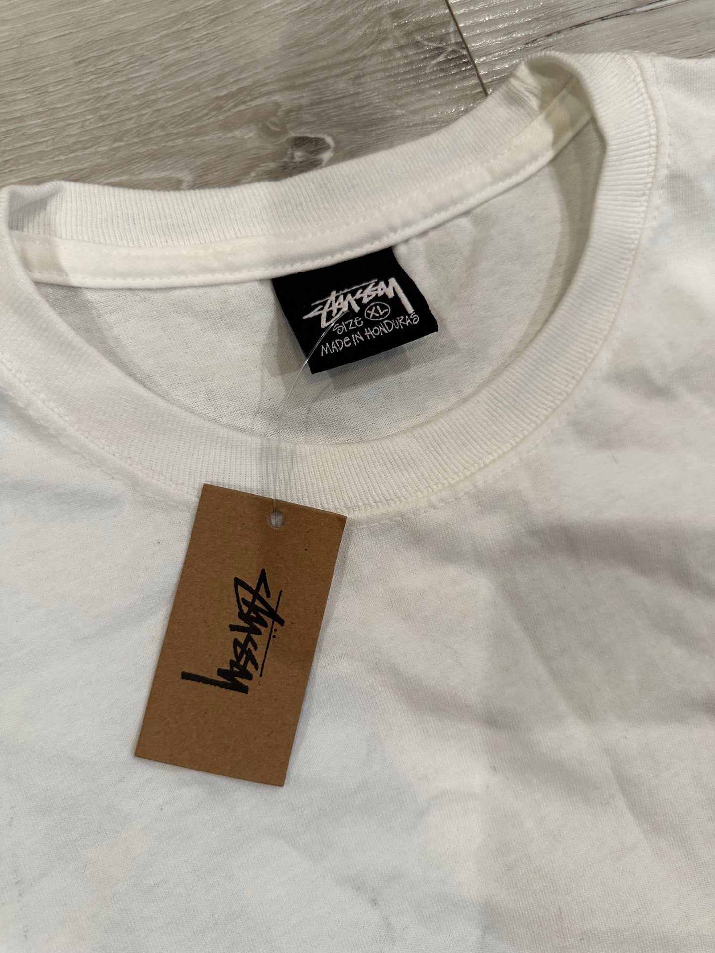 (XL) STUSSY international tribe SHIRT