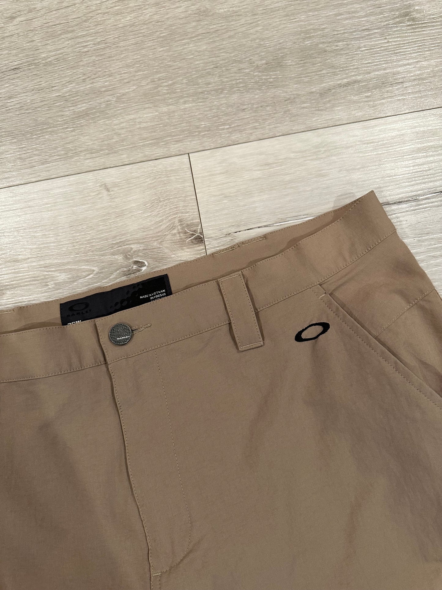 Oakley pants 36x33