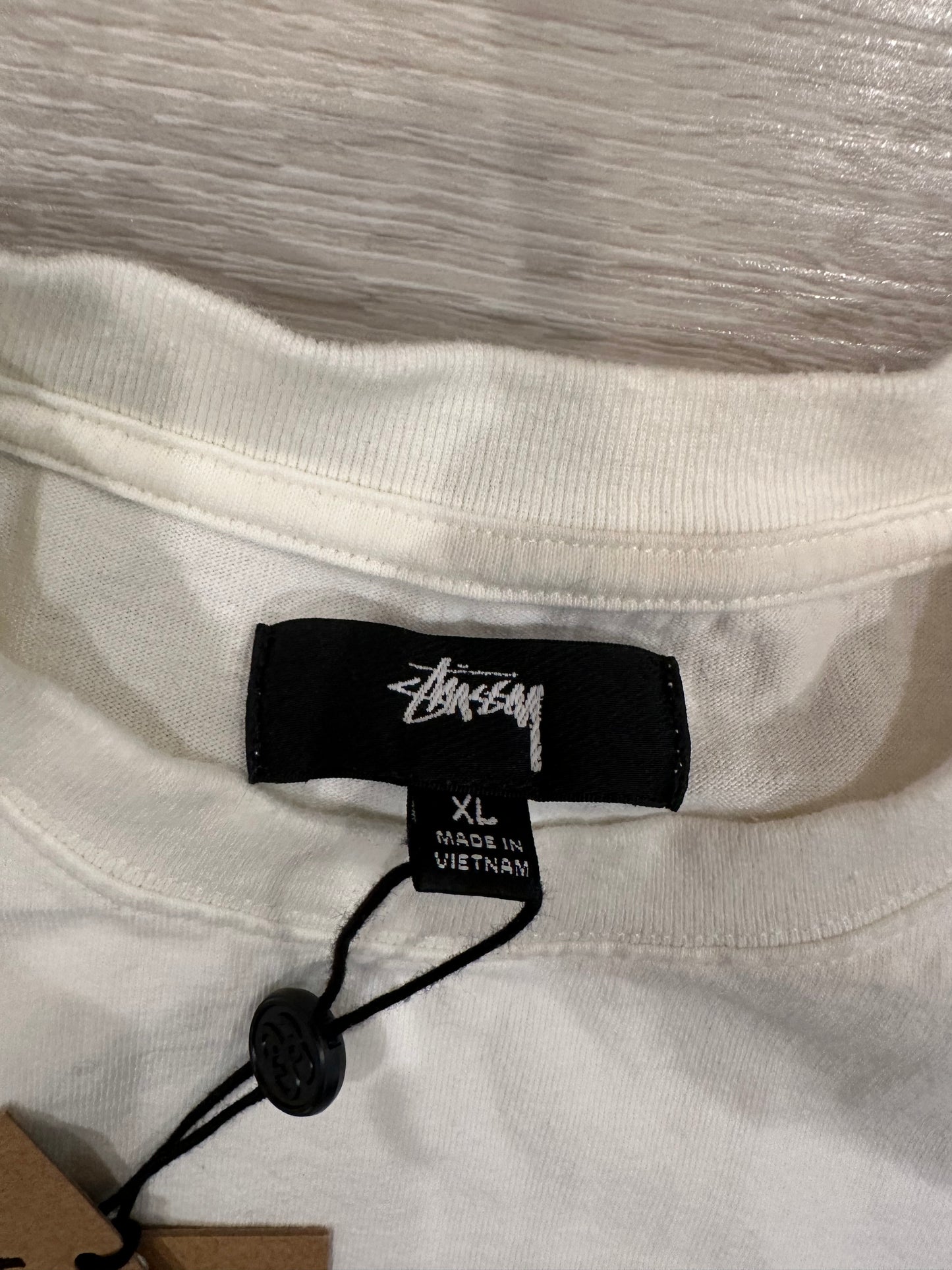 (XL) STUSSY SHIRT 22.5x28