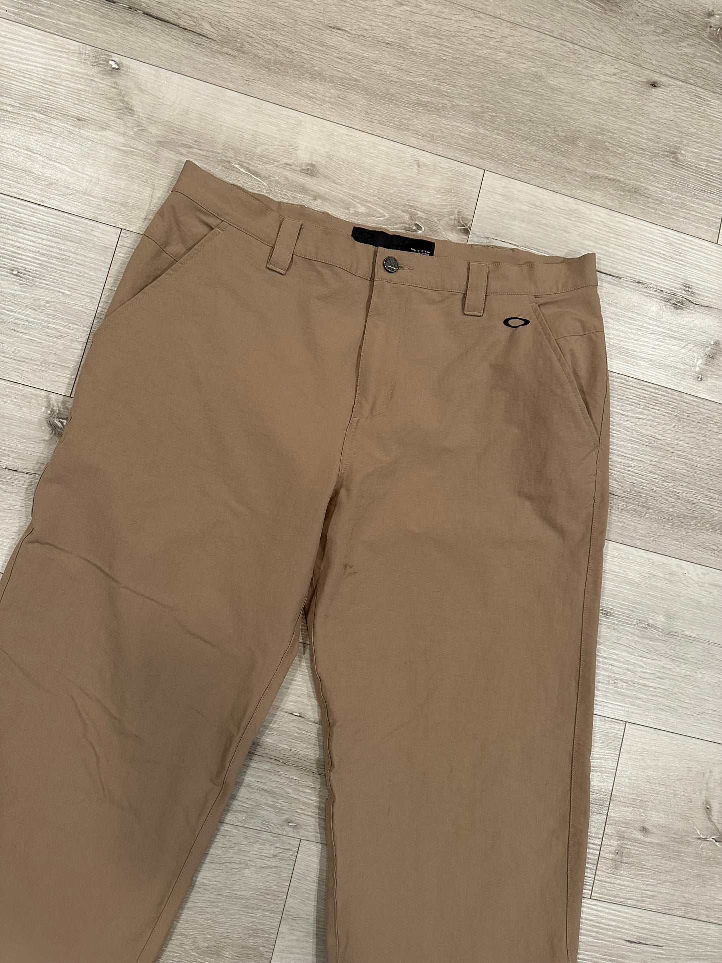 Oakley pants 36x33