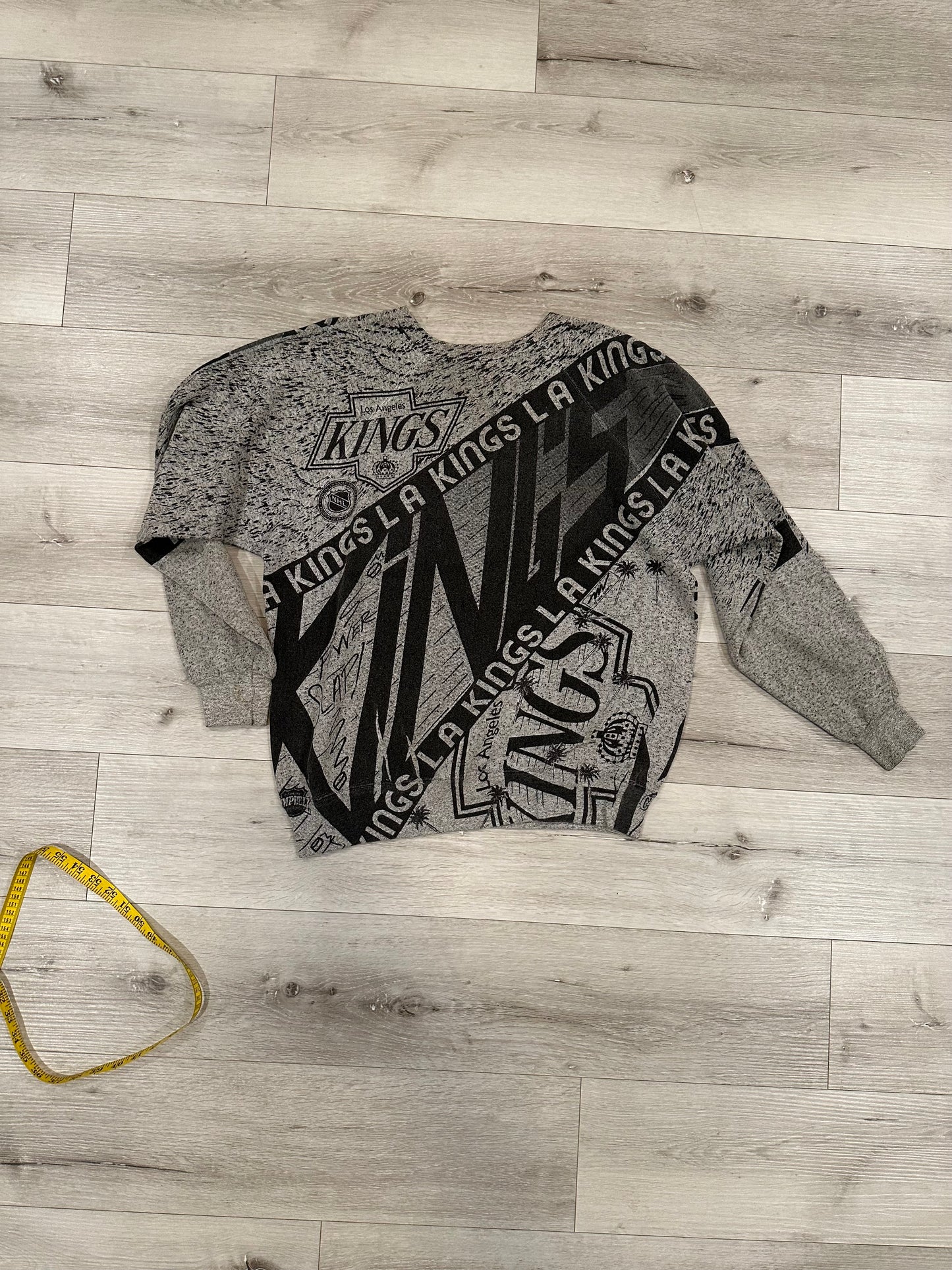 Vintage 90s LA KINGS sweatshirt