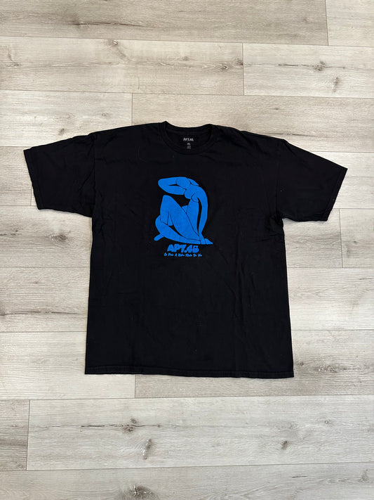 (XL) Apt.4b SHIRT 23x29.5