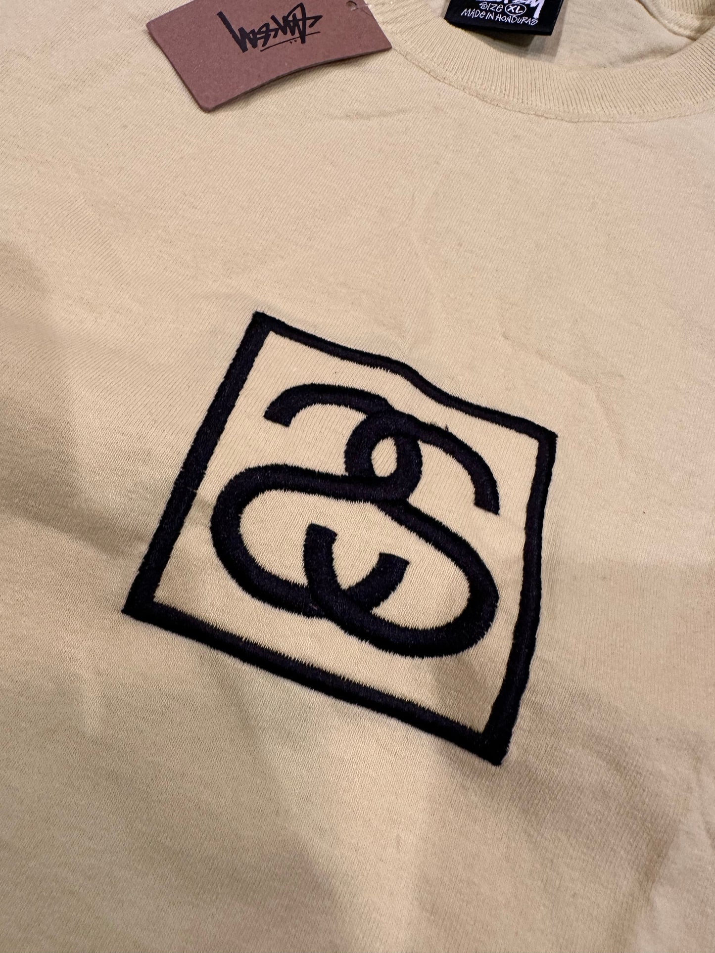 (XL) STUSSY EMBROIDERED SHIRT