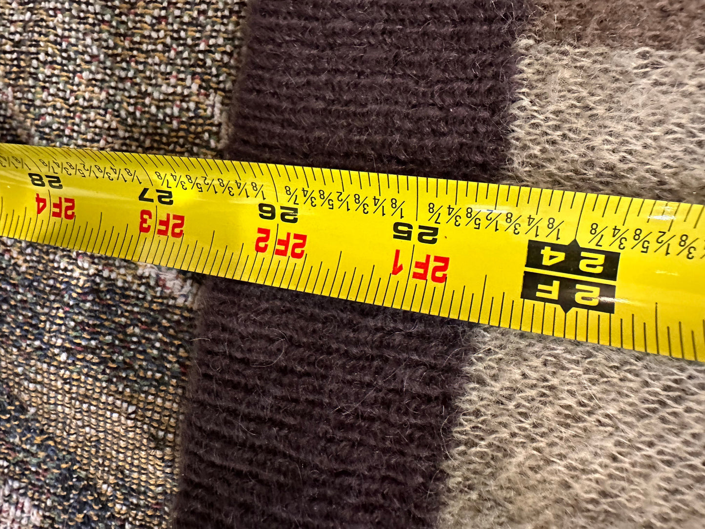 (M) Stussy wobbly check sweater vest