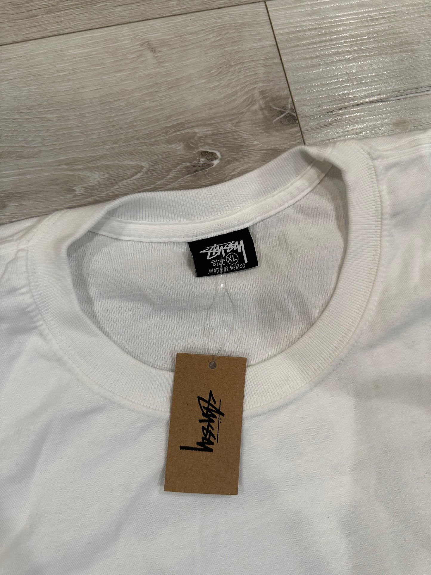 (XL) STUSSY SHIRT 24x32