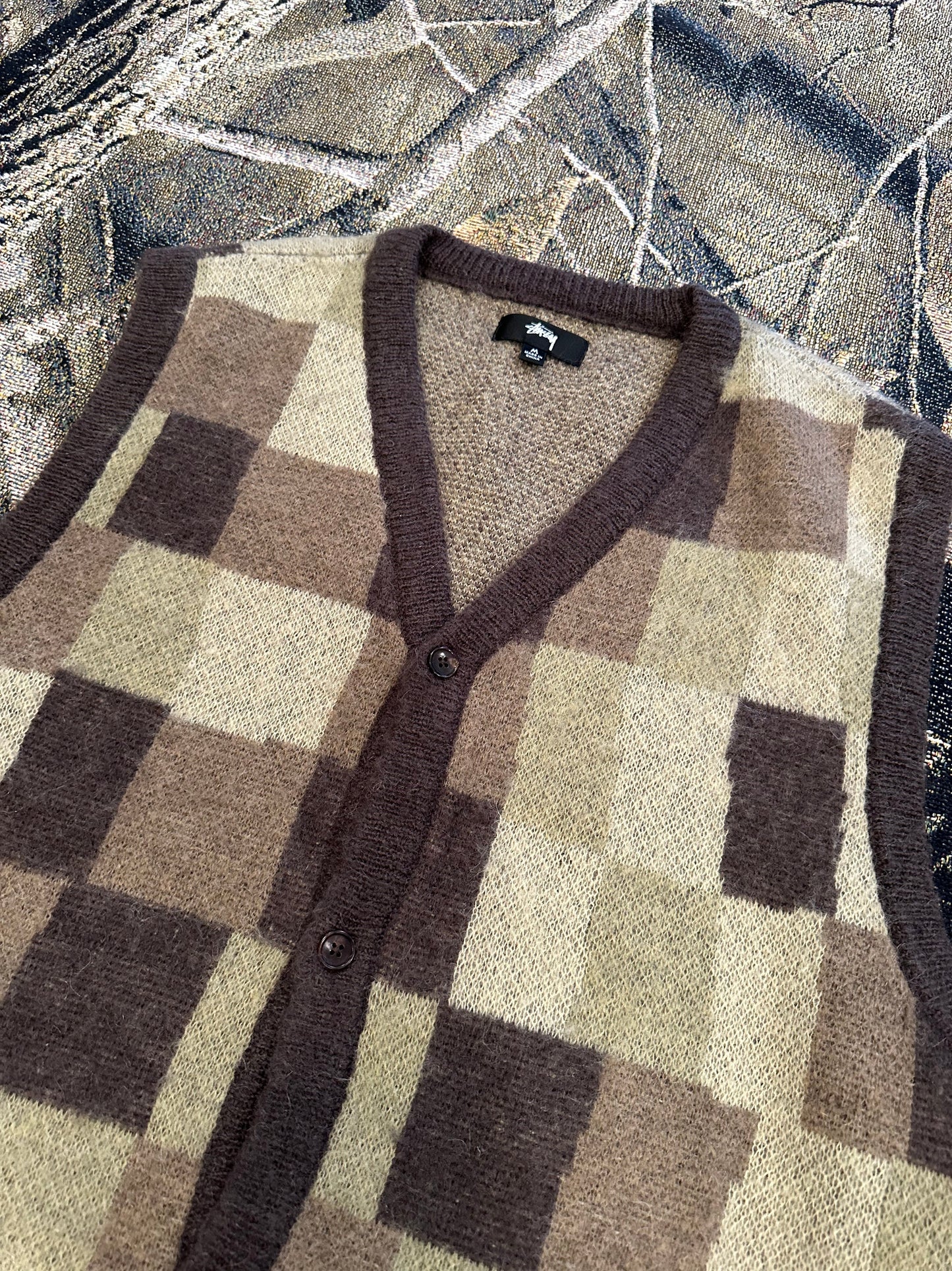(M) Stussy wobbly check sweater vest