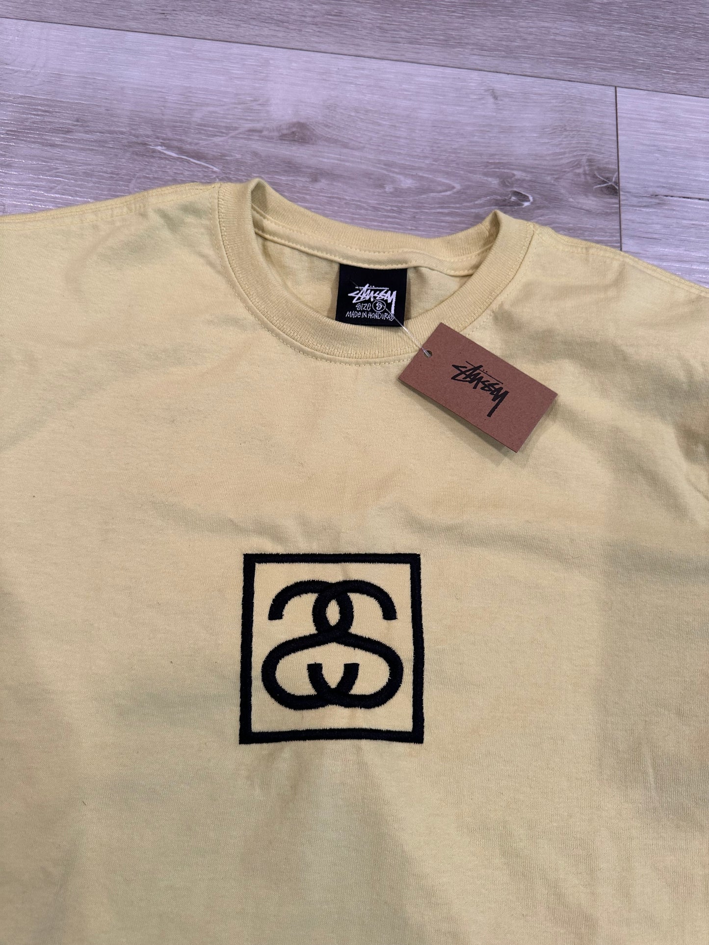 (S) STUSSY SHIRT 19.5x28