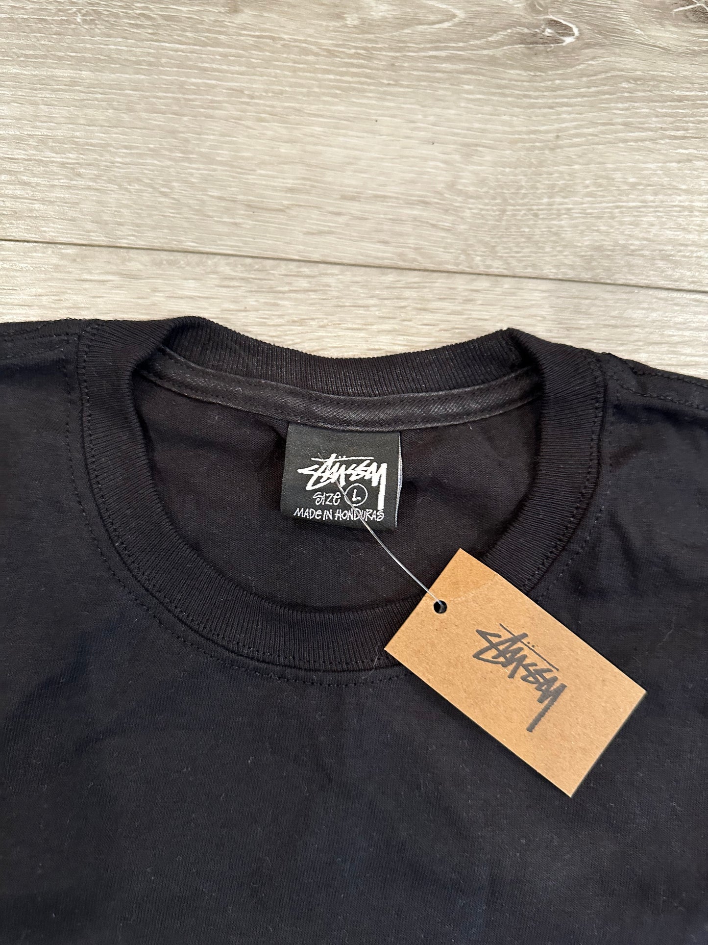 (L) STUSSY SHIRT 22.5x30