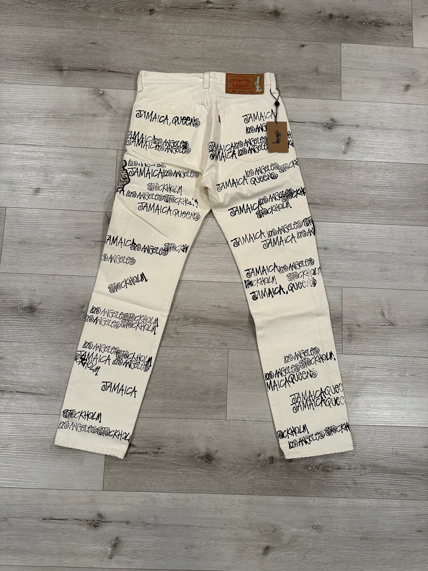 (30) Stussy X denim tears X Levi’s pants