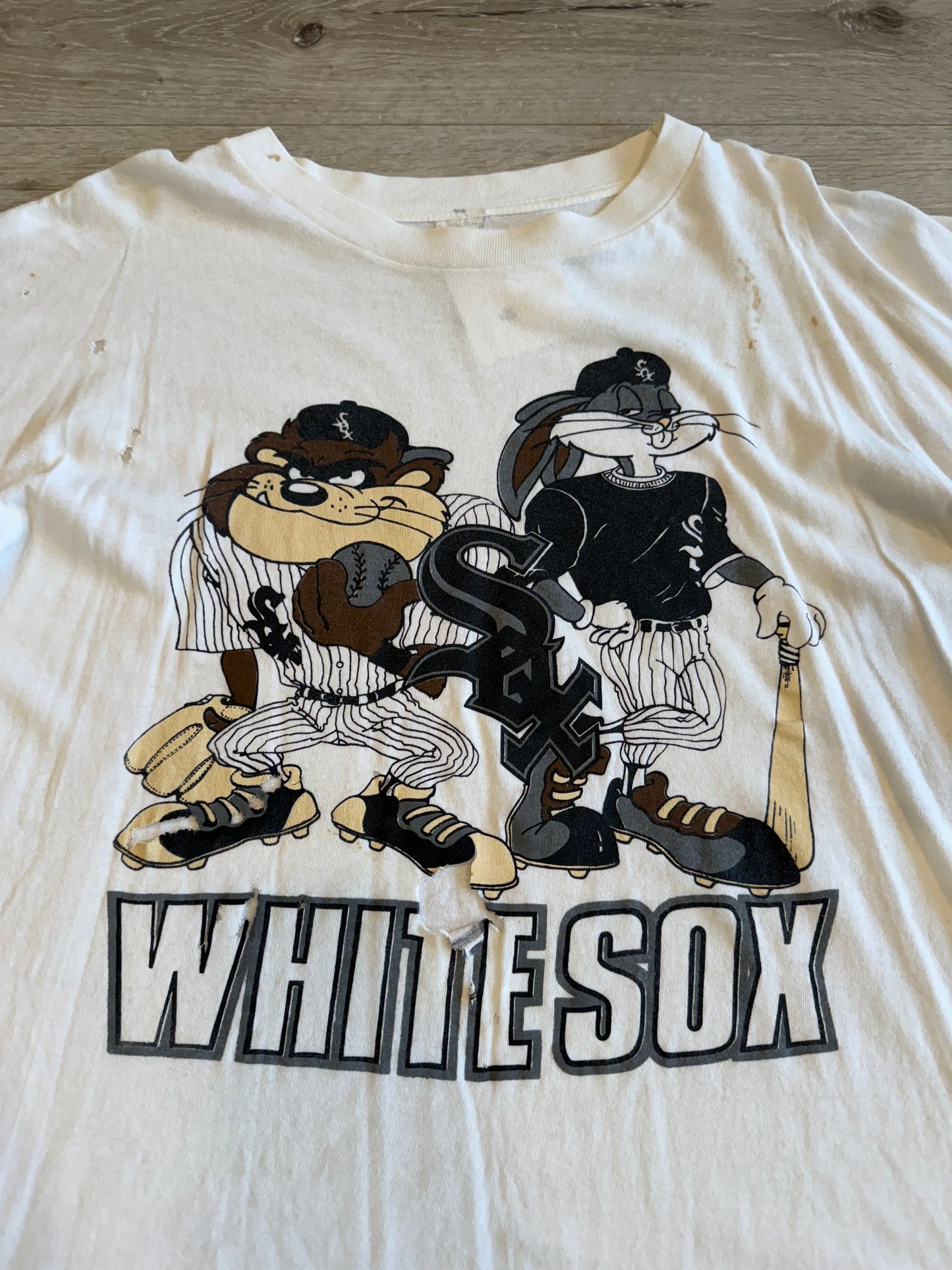 Vintage Looney Tunes Whites Socks Baseball tee