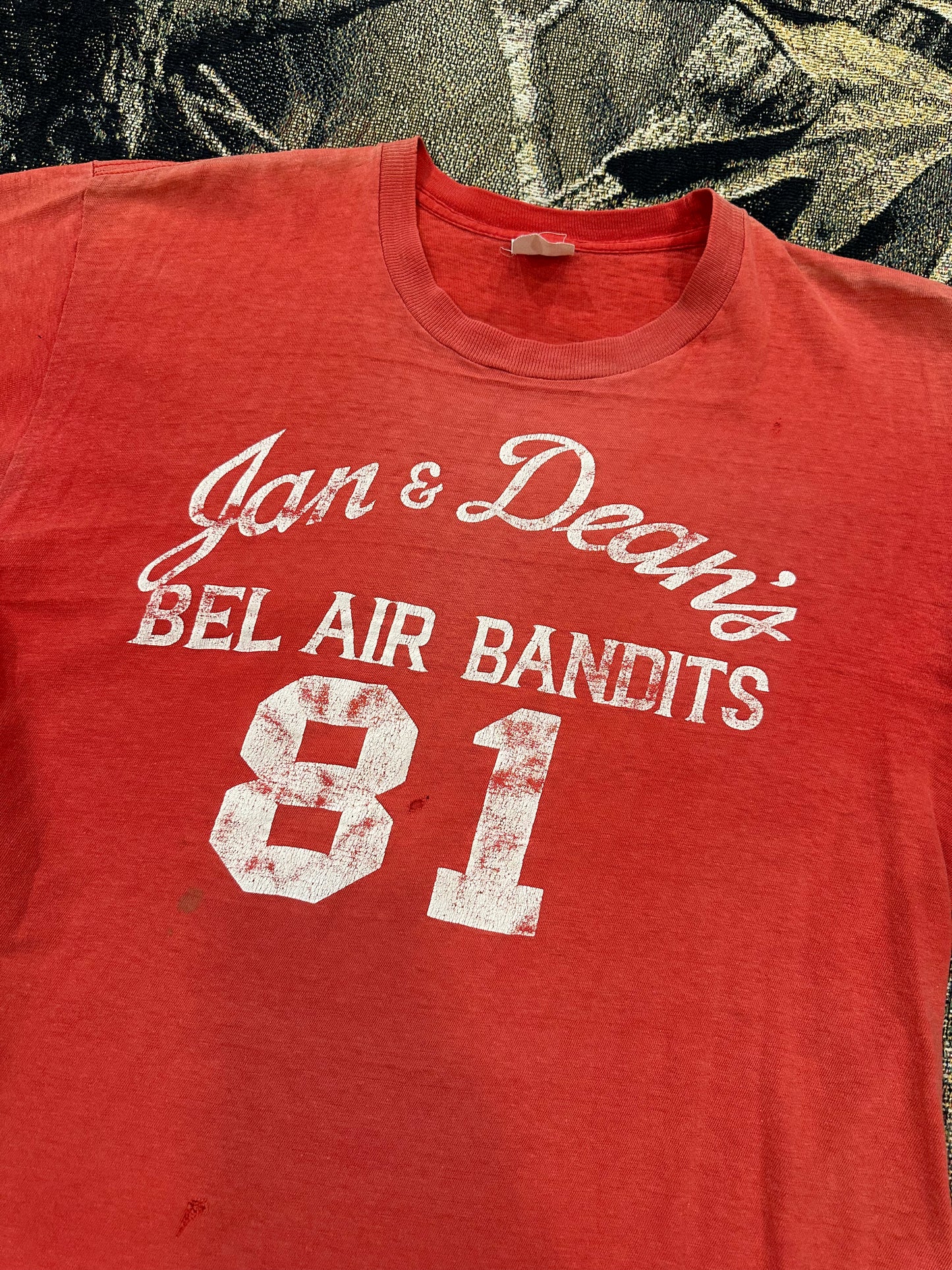 1981 Jan & deans bel air bandits tee