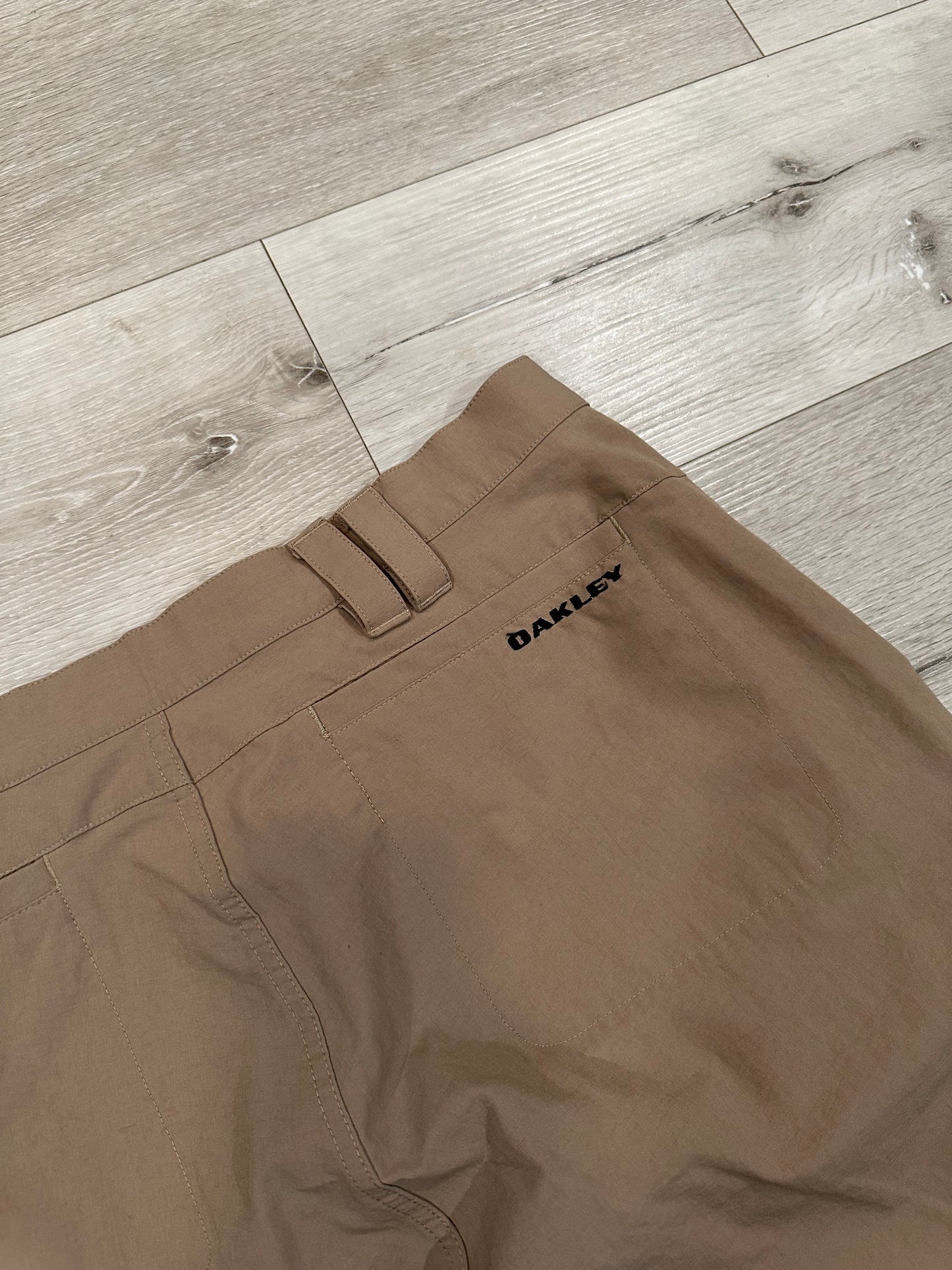 Oakley pants 36x33