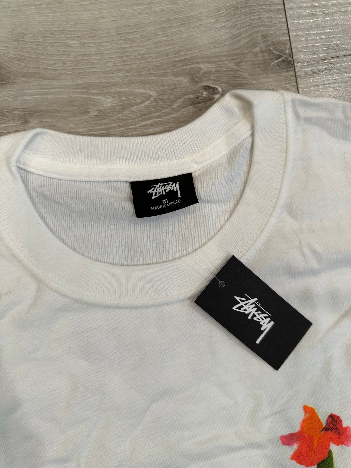 (M) STUSSY WATER FLOWERS SHIRT 20x28.5