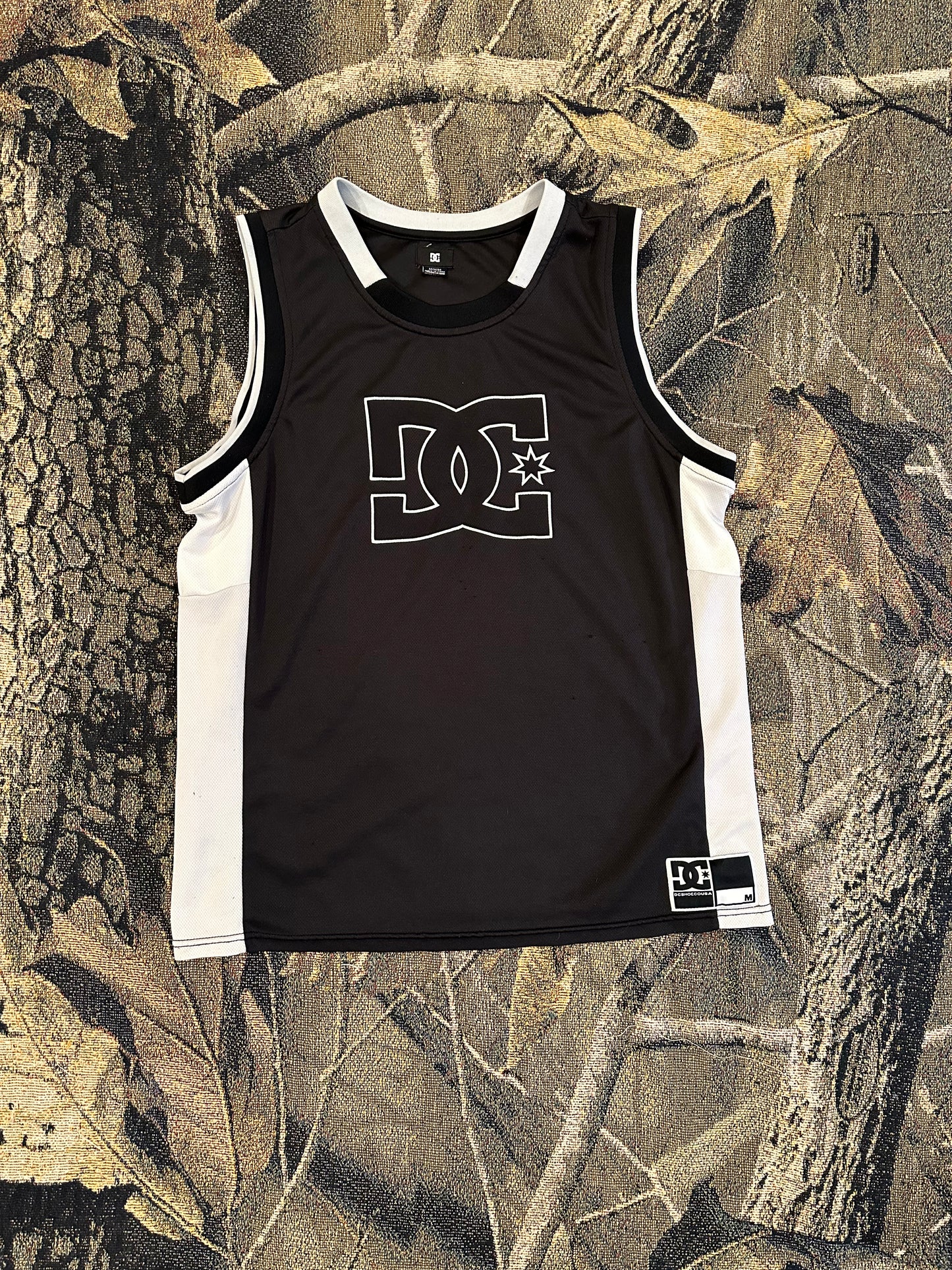 DC shoes jersey