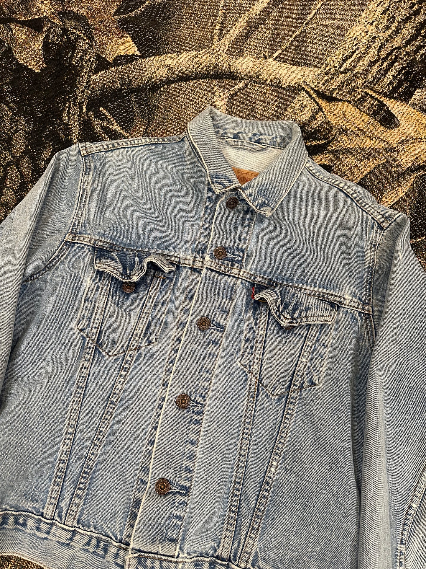 1997 vintage Levi’s jean jacket