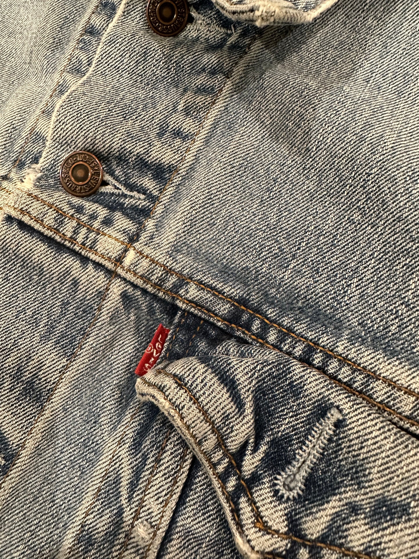 1997 vintage Levi’s jean jacket