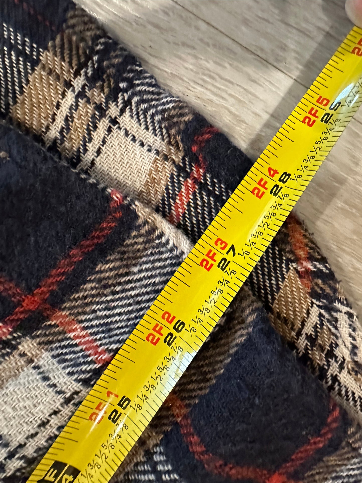 (L) Flannel button up LS shirt