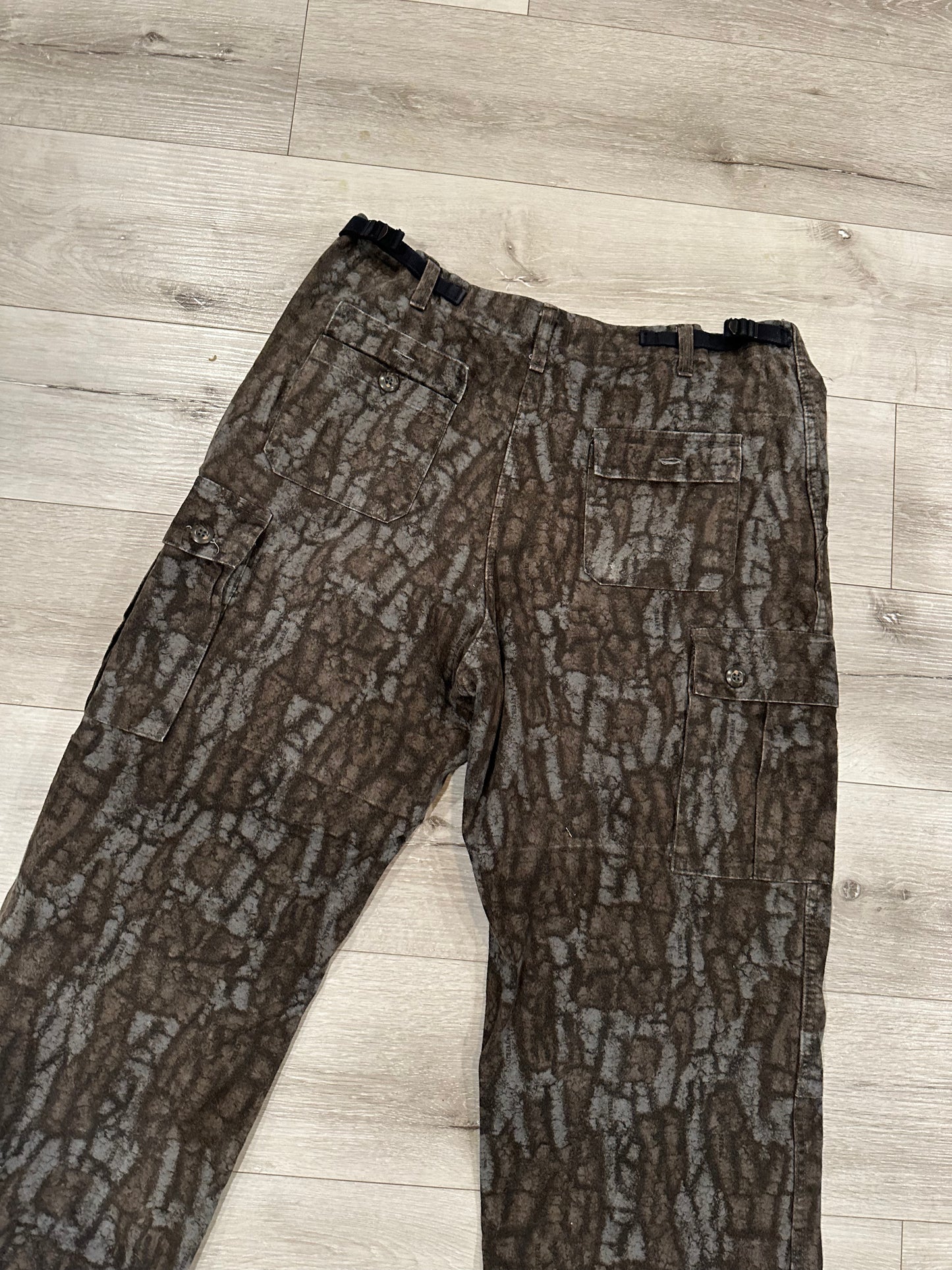 Baggy real tree camo cargo pants