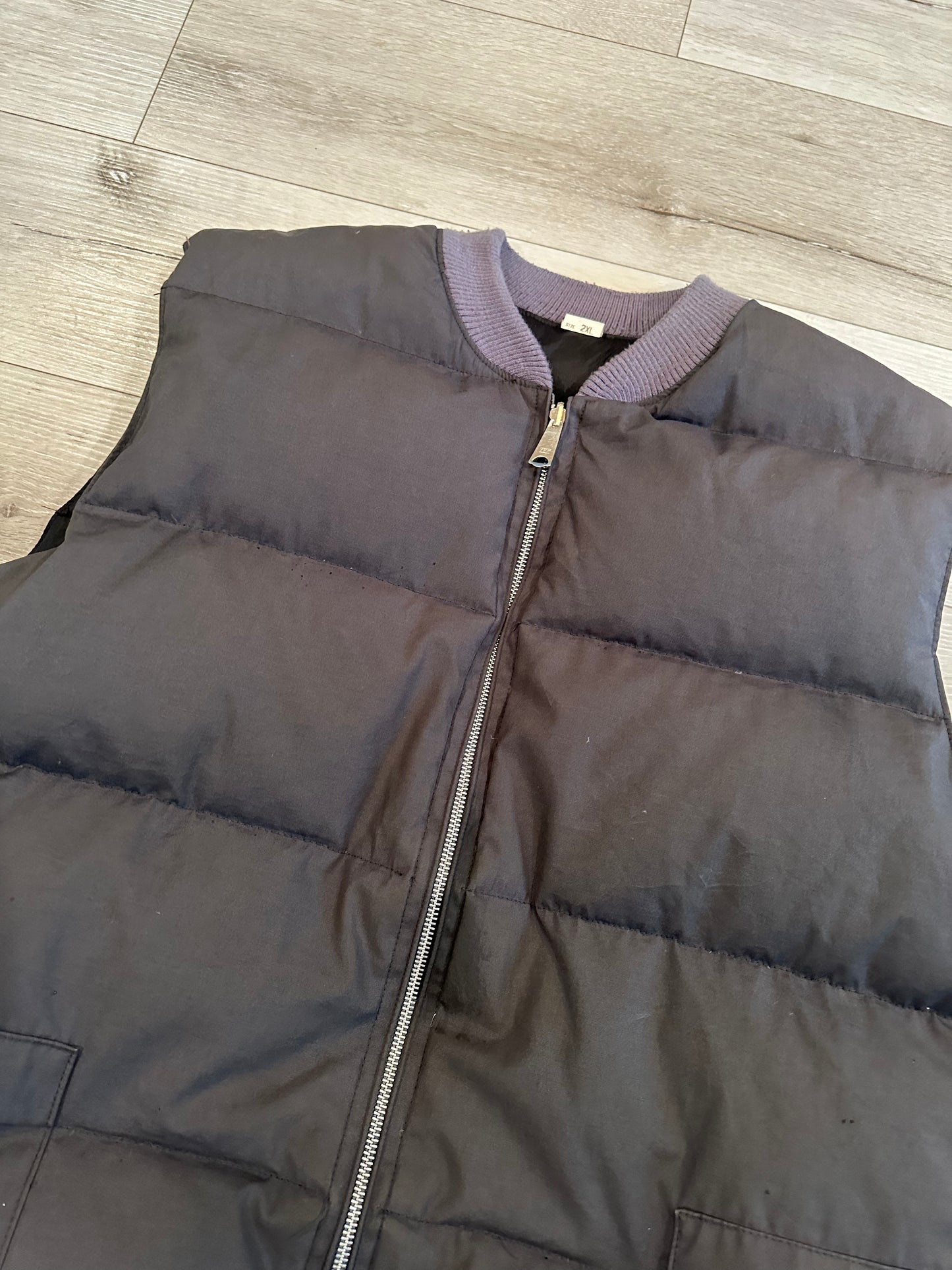 vintage reversible puffer vest (black/grey)