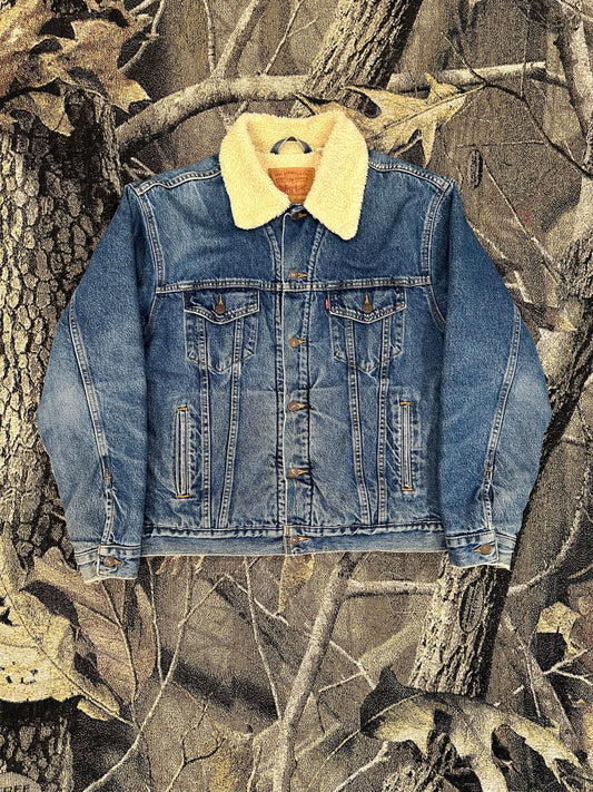 (L) Vintage Levi’s Sherpa jacket