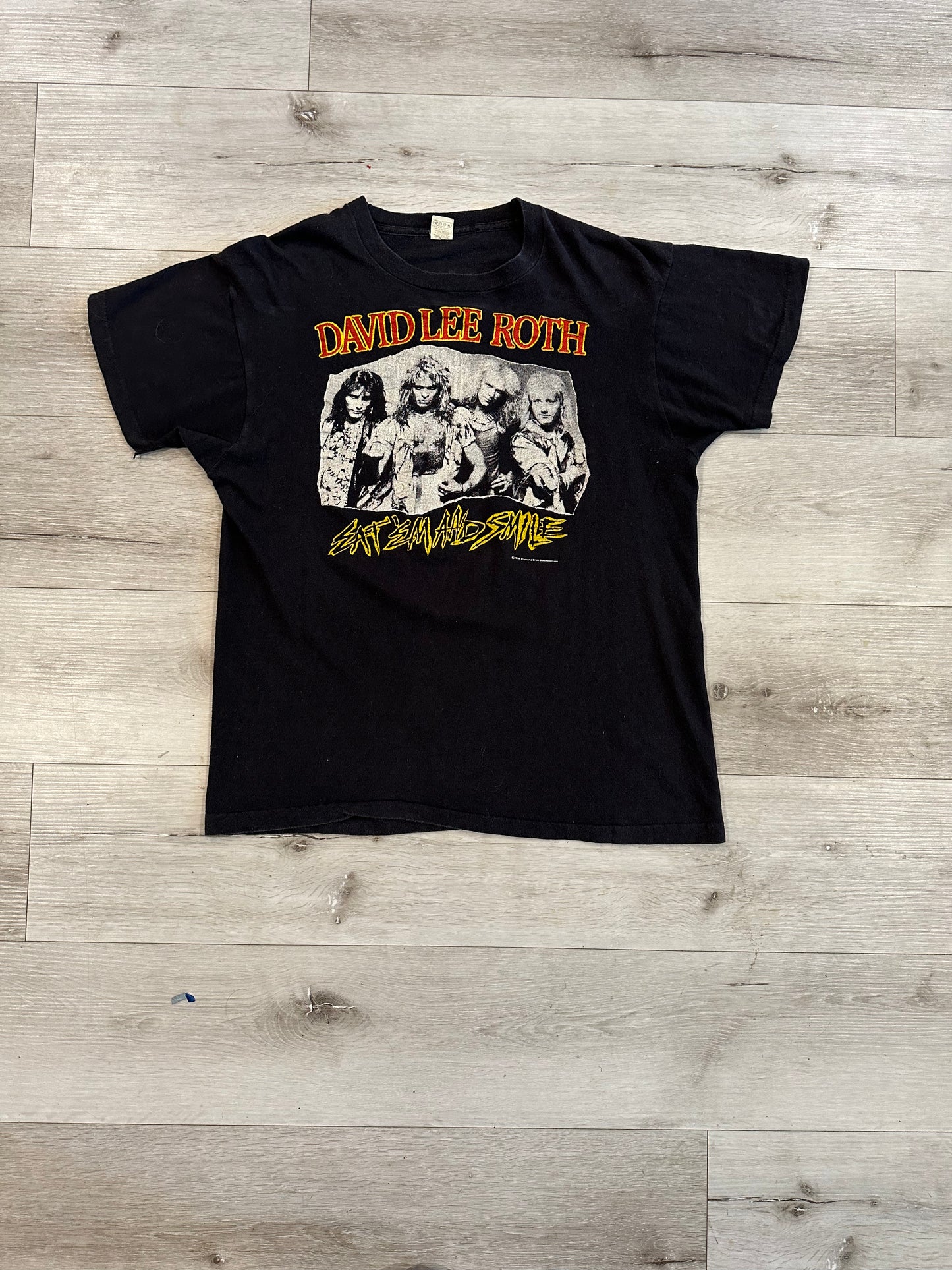 1986 David lee Roth eat em and smile tour tee