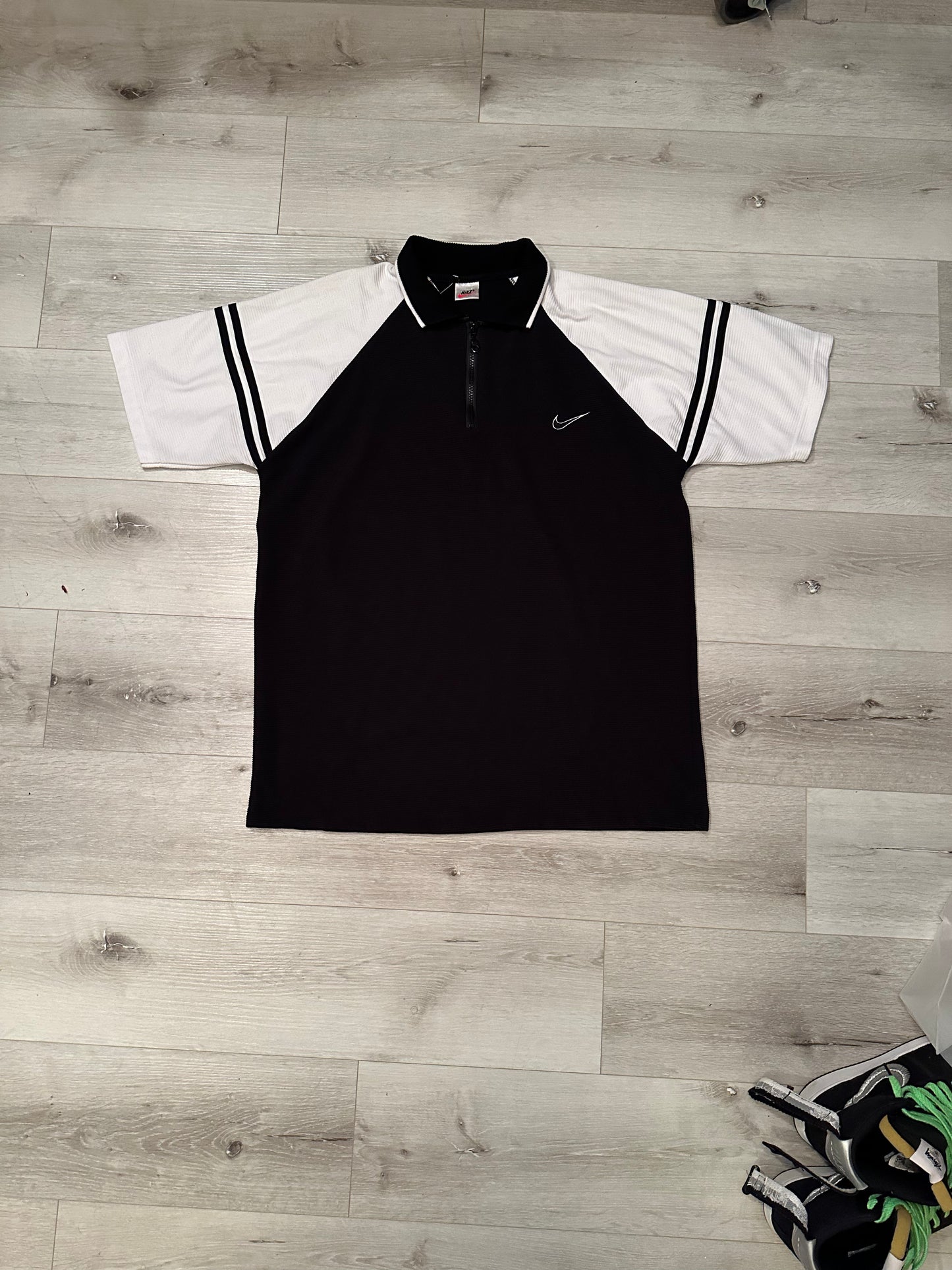 Vintage Nike shirt (1990s)