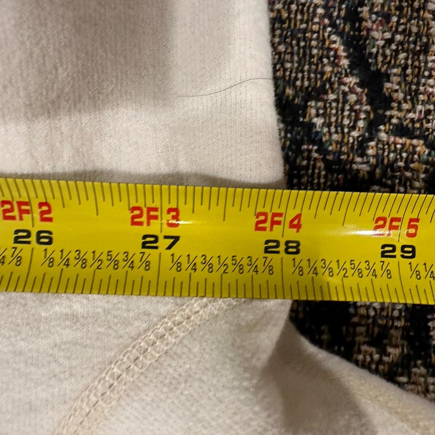 XL Wind river crewneck sweater