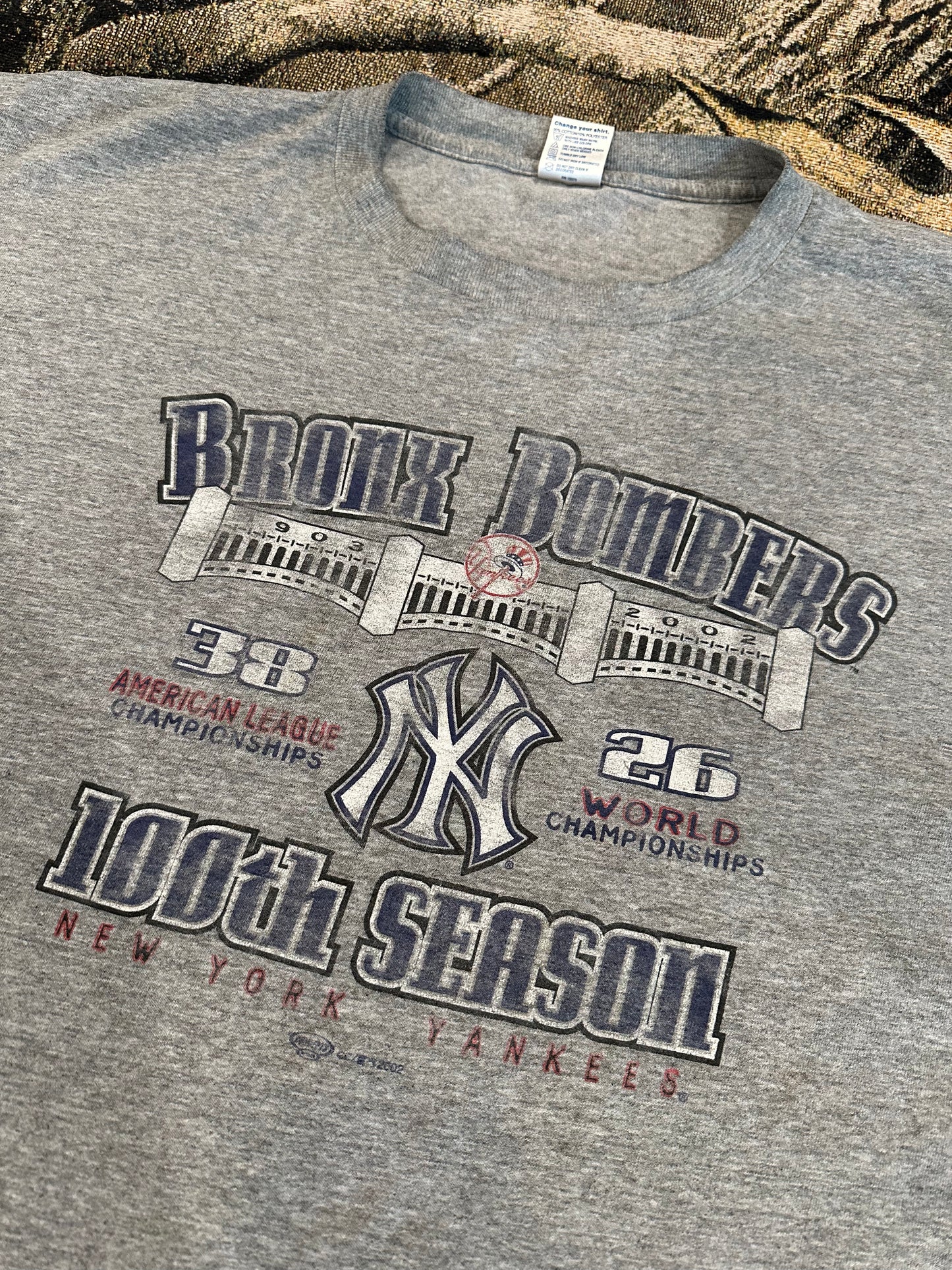 Vintage 2002 NY giants “Bronx bombers” T