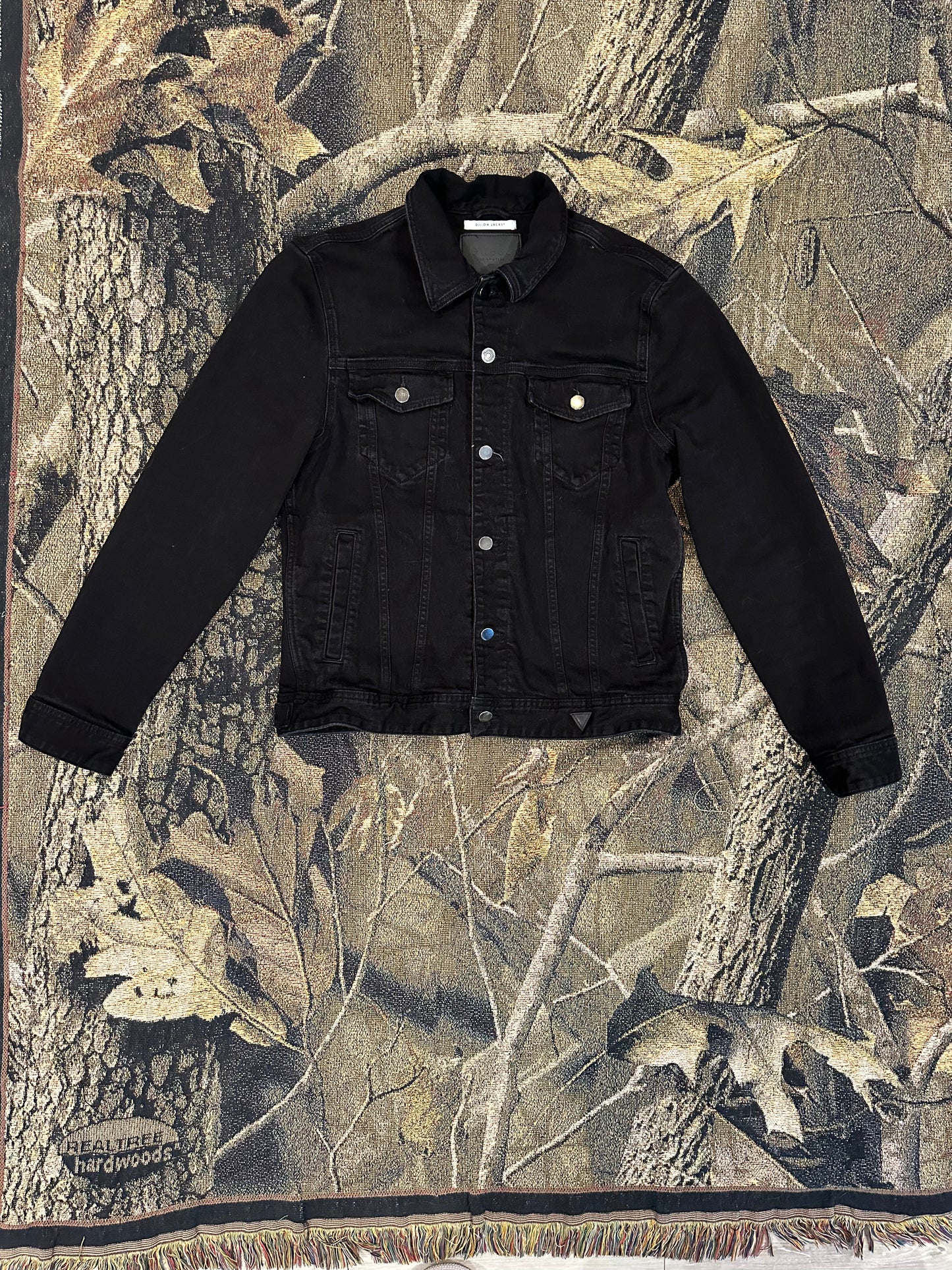 Dark black guess denim jean jacket