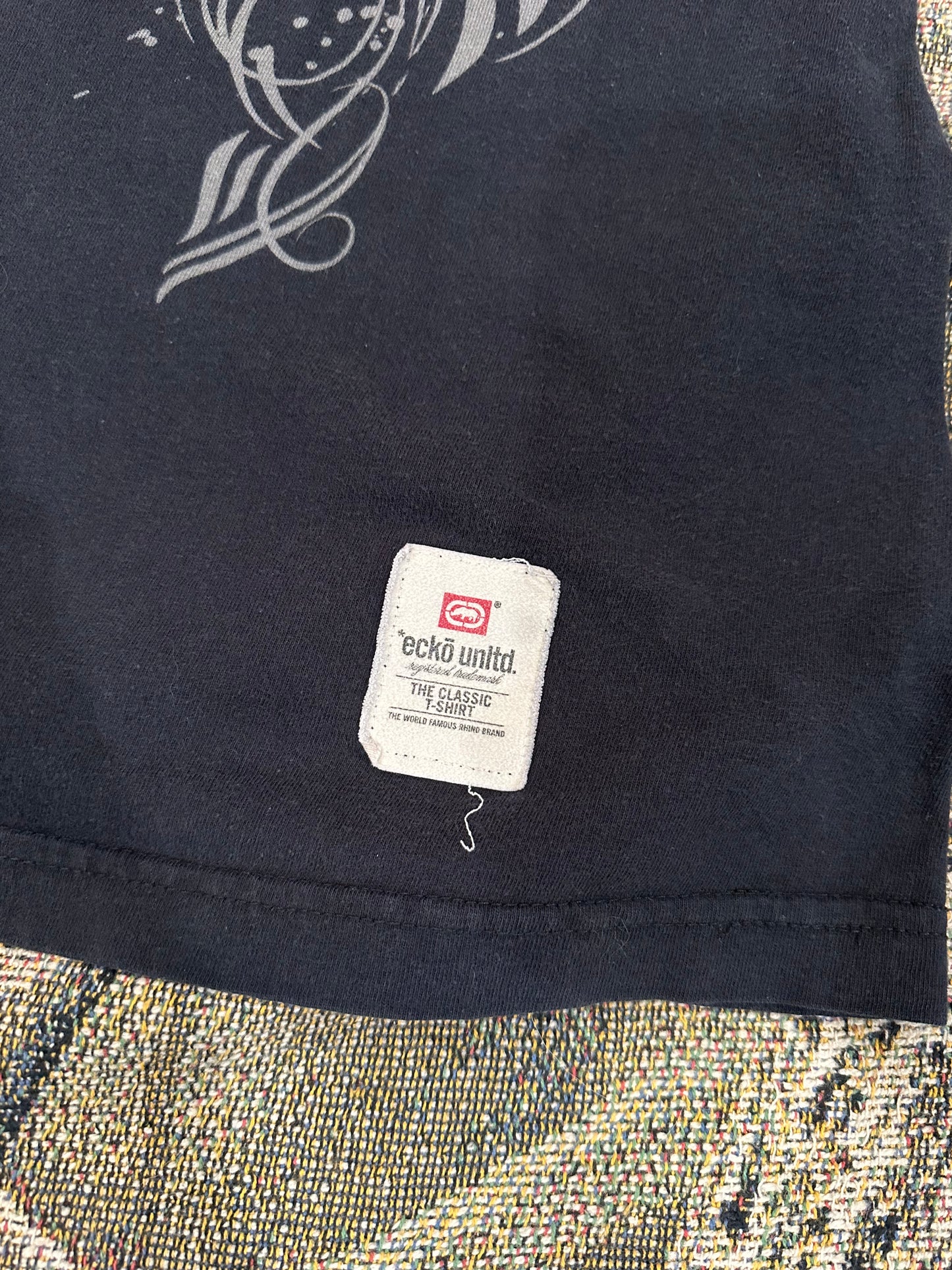 Y2k ecko affliction style shirt