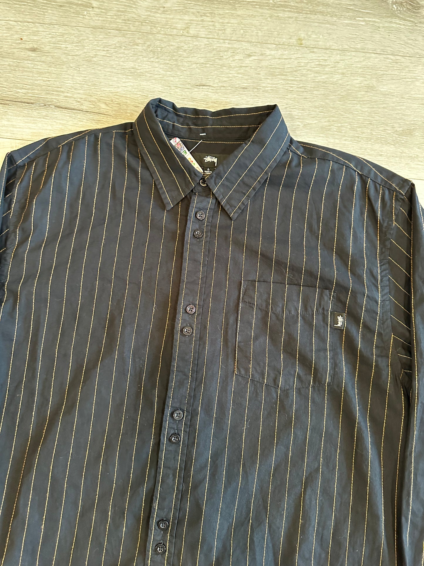 STUSSY FLANNEL BUTTON UP shirt