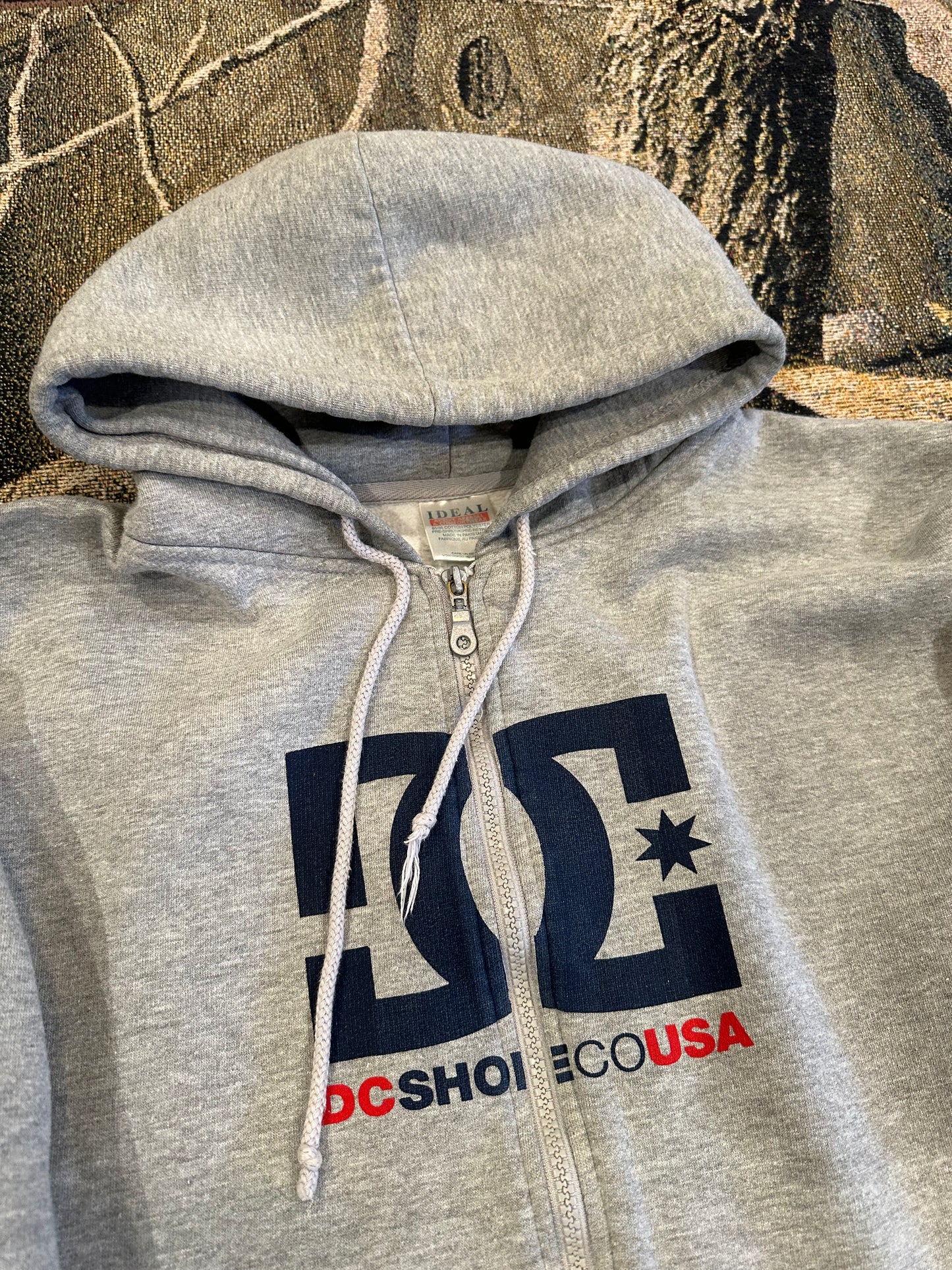 DC shoe co USA zip up hoodie