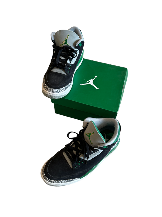 Jordan 3s ‘pine green’ sz 9.5